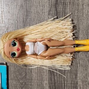 LOL Doll SWAG Surprise With Clothes